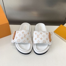 Louis Vuitton Slippers